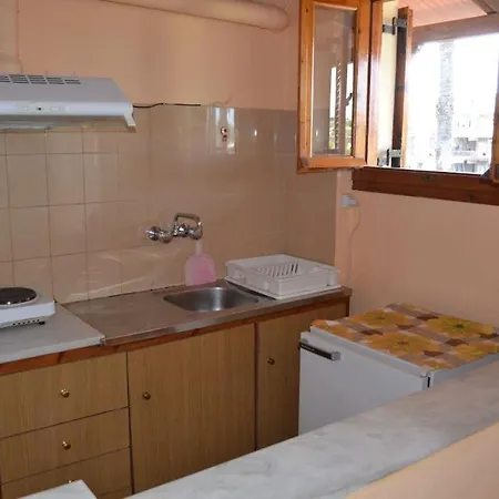 Апартаменты Lantzos Ореой